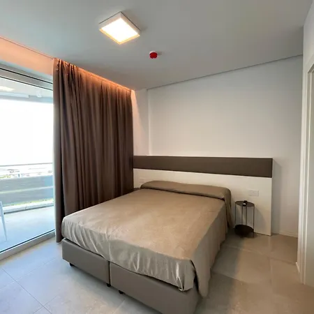 Aparthotel Panorama 3*