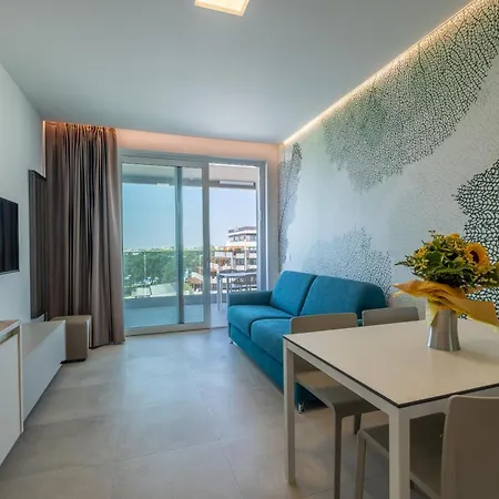 Panorama Aparthotel 3*