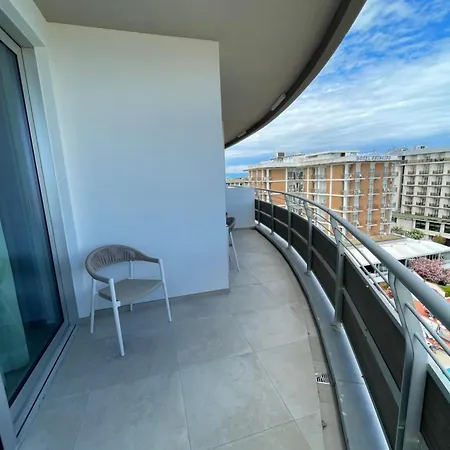 מלון דירות Panorama ביביונה