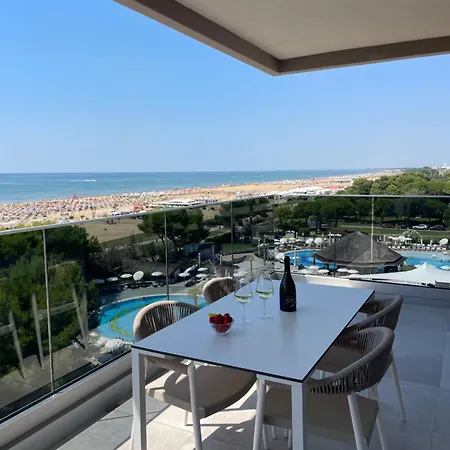 מלון דירות Panorama 3*