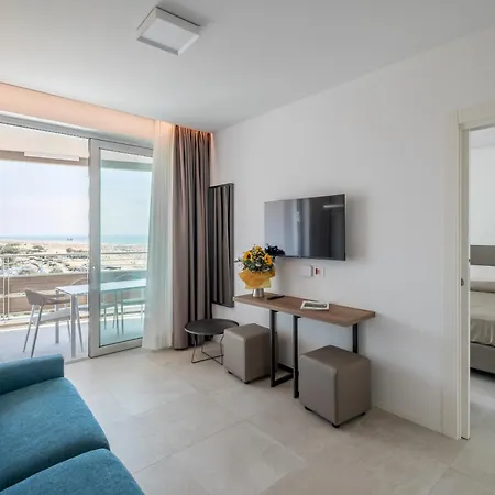 Panorama Aparthotel 3*