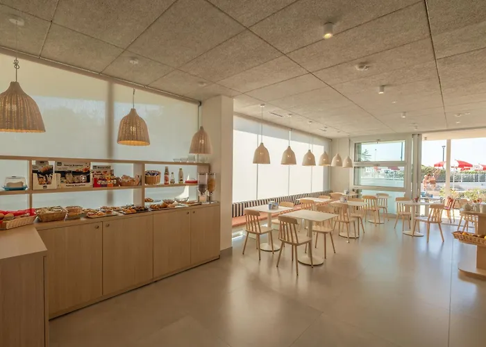 Aparthotel Panorama Beach بيبيوني